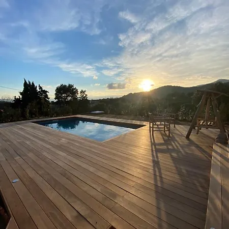 ヴィラ De Charme Avec Piscine A Ajaccio