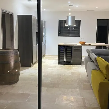 De Charme Avec Piscine A Ajaccio