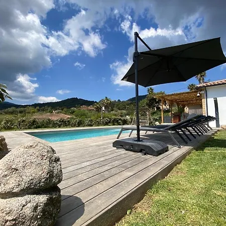 De Charme Avec Piscine A Ajaccio *