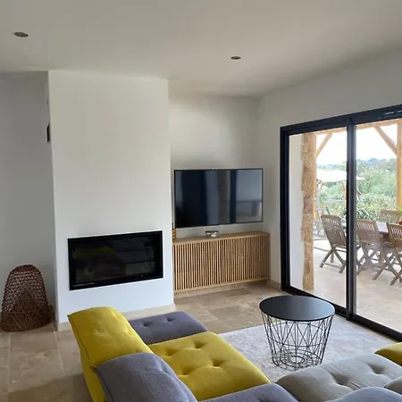 Villa De Charme Avec Piscine A Ajaccio *