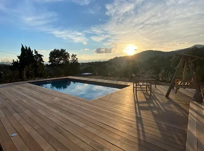 Villa De Charme Avec Piscine A Ajaccio