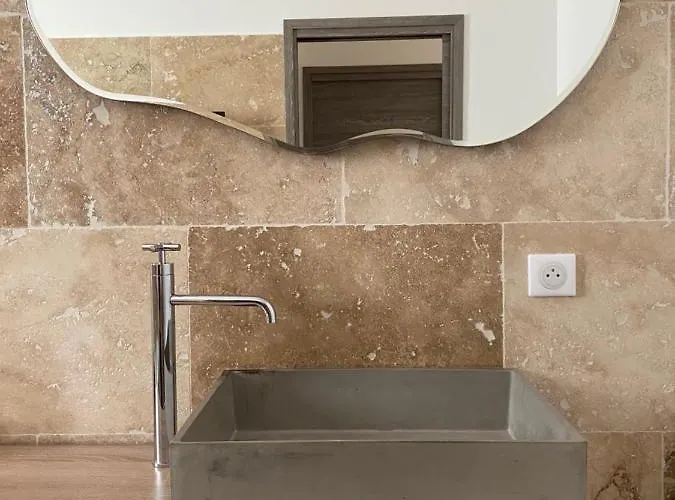 Villa De Charme Avec Piscine A Ajaccio *